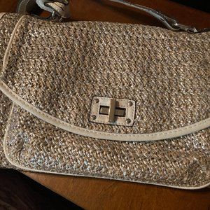 RELIC BRAND PURSE GOLD WITH TRIM TURN CLOSURE NICE